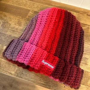 Supreme knit beanie Good, used condition